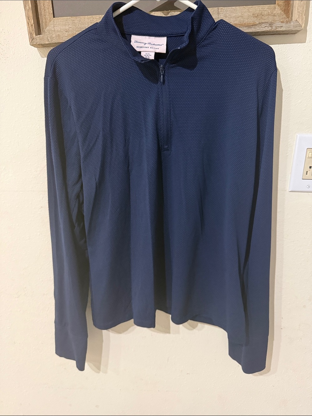 Tommy Bahama Everyday Active Navy Long-Sleeve Quarter-Zip Pullover